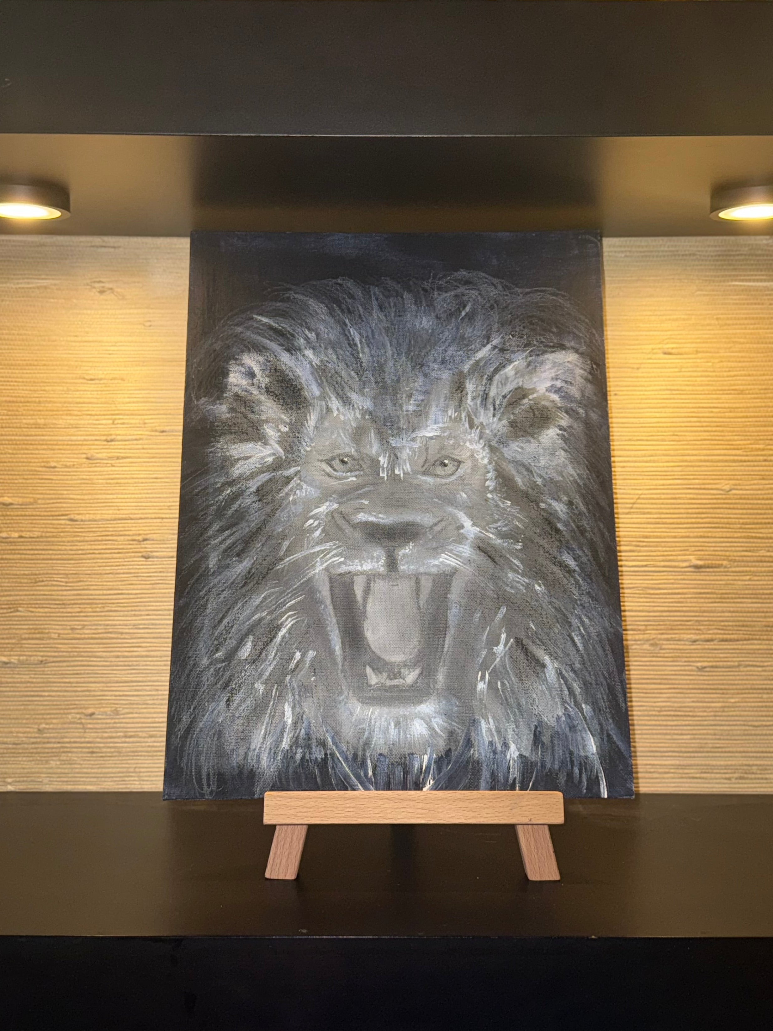 Lion “Moment before Sound”